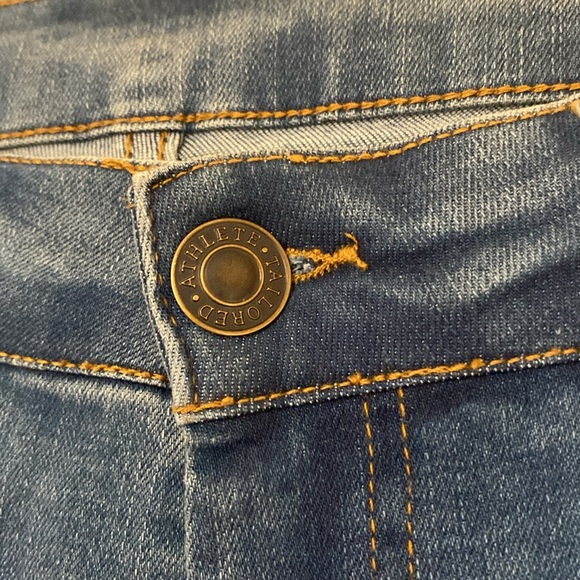 Tailored athlete, athletic fit jeans - Picture 4 of 10